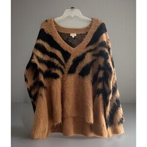 POL Zebra Stripe Fuzzy V Neck Chunky Oversized Sweater Women's Size Large